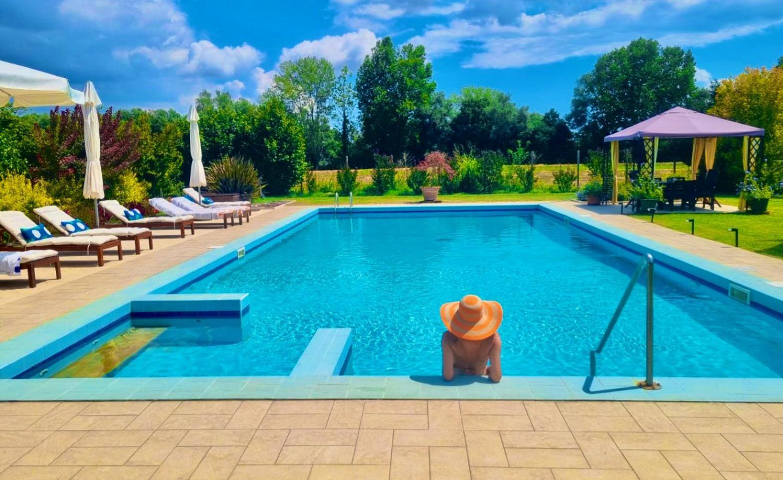 ميرا Ca' Leone - Regina Vittoria - Apartment With Pool المظهر الخارجي الصورة