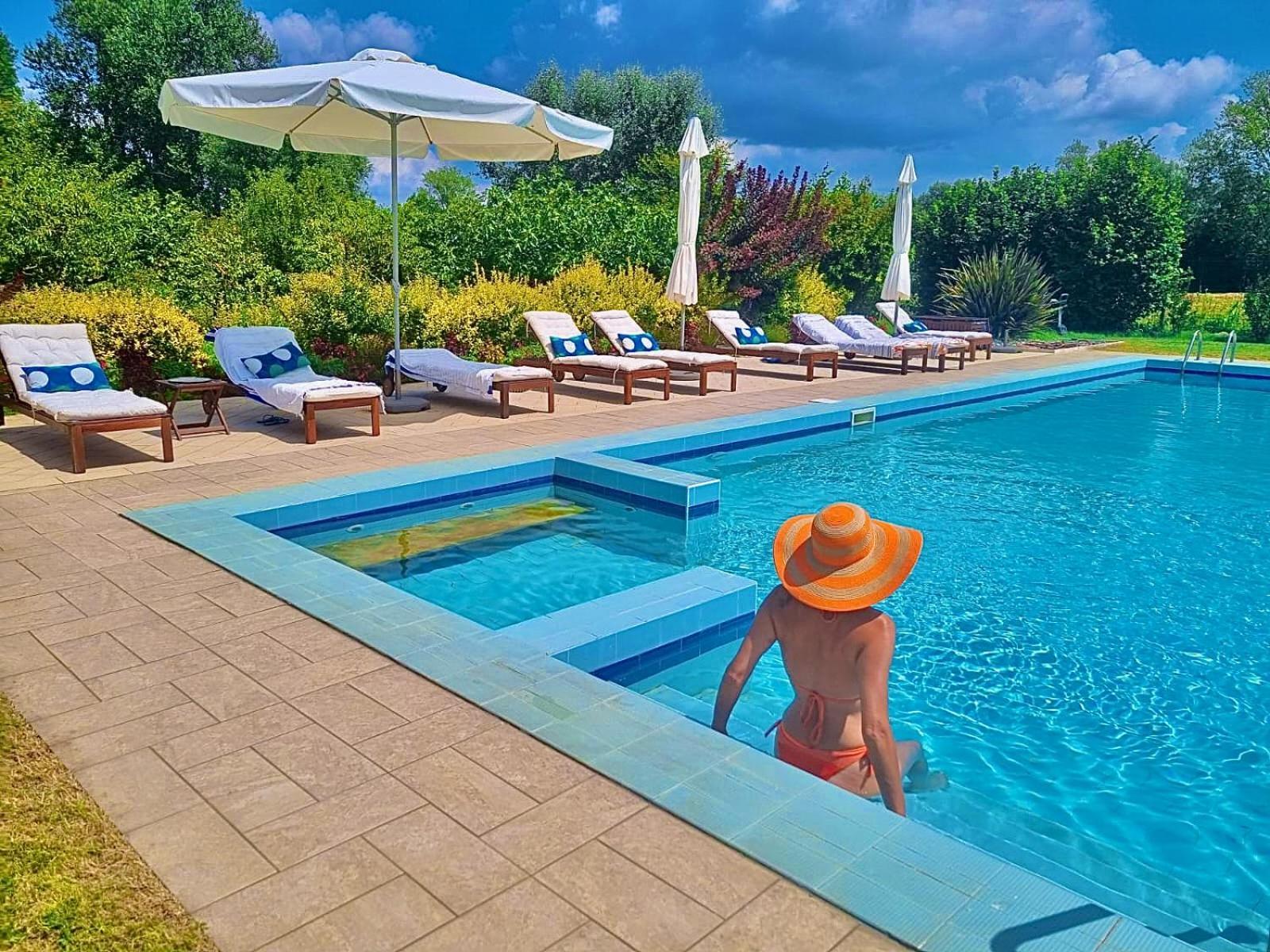 ميرا Ca' Leone - Regina Vittoria - Apartment With Pool المظهر الخارجي الصورة