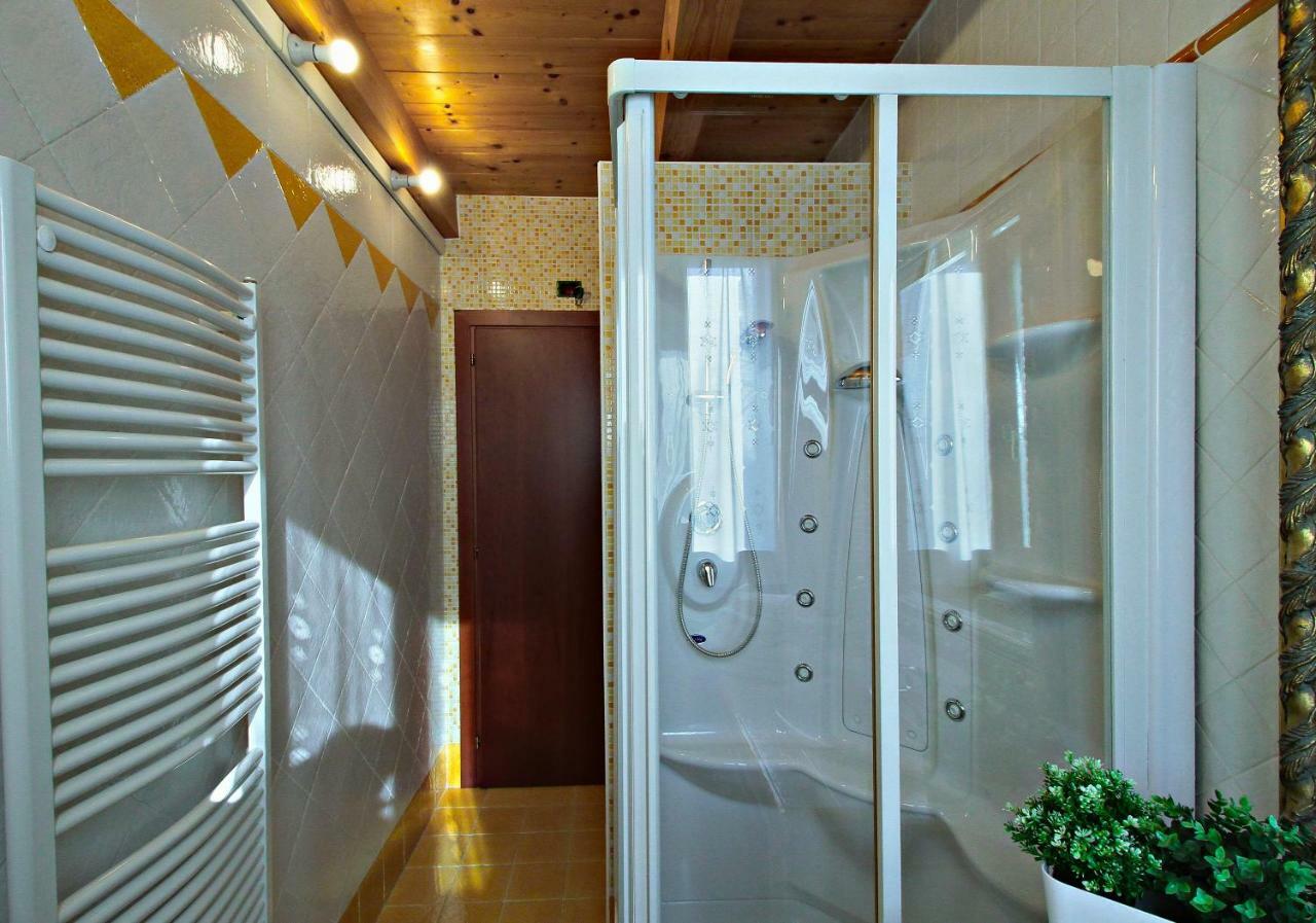 ميرا Ca' Leone - Regina Vittoria - Apartment With Pool المظهر الخارجي الصورة